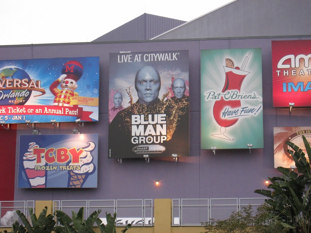 Disney 2010 D1 0640.jpg - January 9-11, 2010 Disney World Florida. Went to run the marathon. Saturday, fly down, check in, go to Expo to pick up packet, then to see Blue Man Group in the evening.